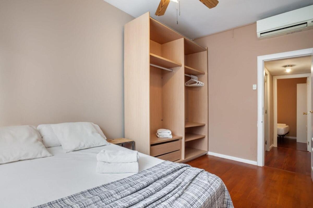 Next To Sagrada Familia 4-Bedroom Apartment Barcelona Eksteriør billede