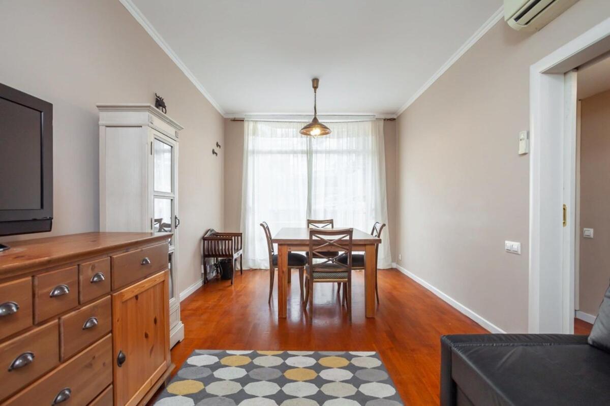 Next To Sagrada Familia 4-Bedroom Apartment Barcelona Eksteriør billede